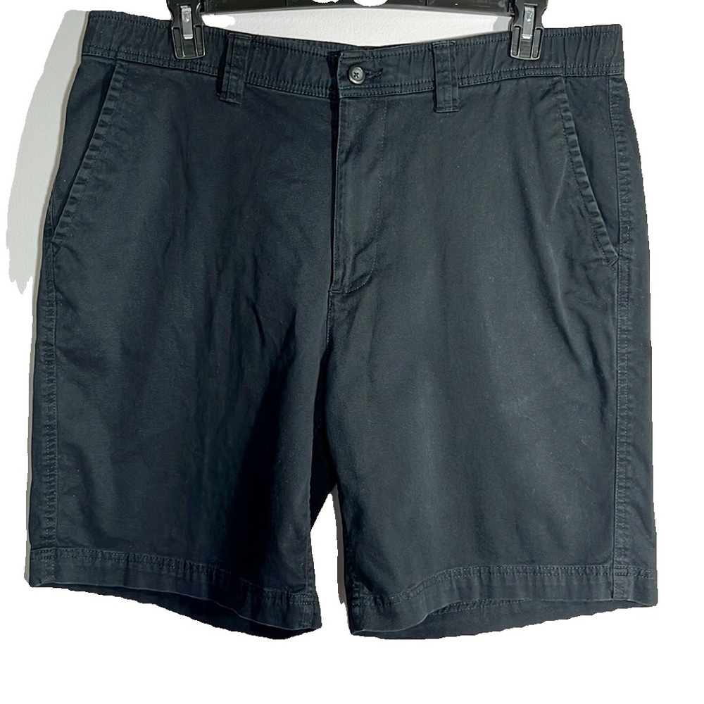 St. John’s Bay Men’s Black Comfort Stretch Shorts Size 38